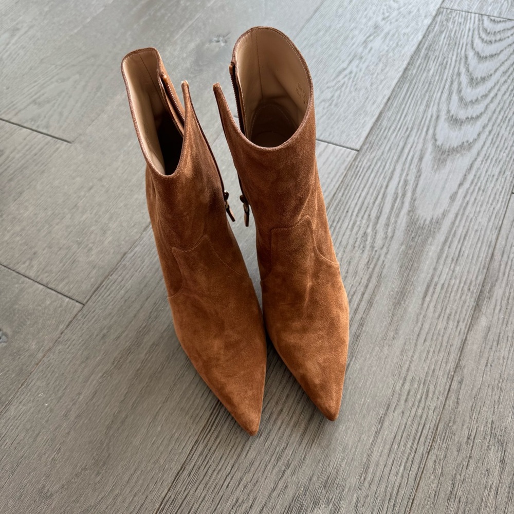 Stuart Weitzman Suede booties - Picture 2 of 7